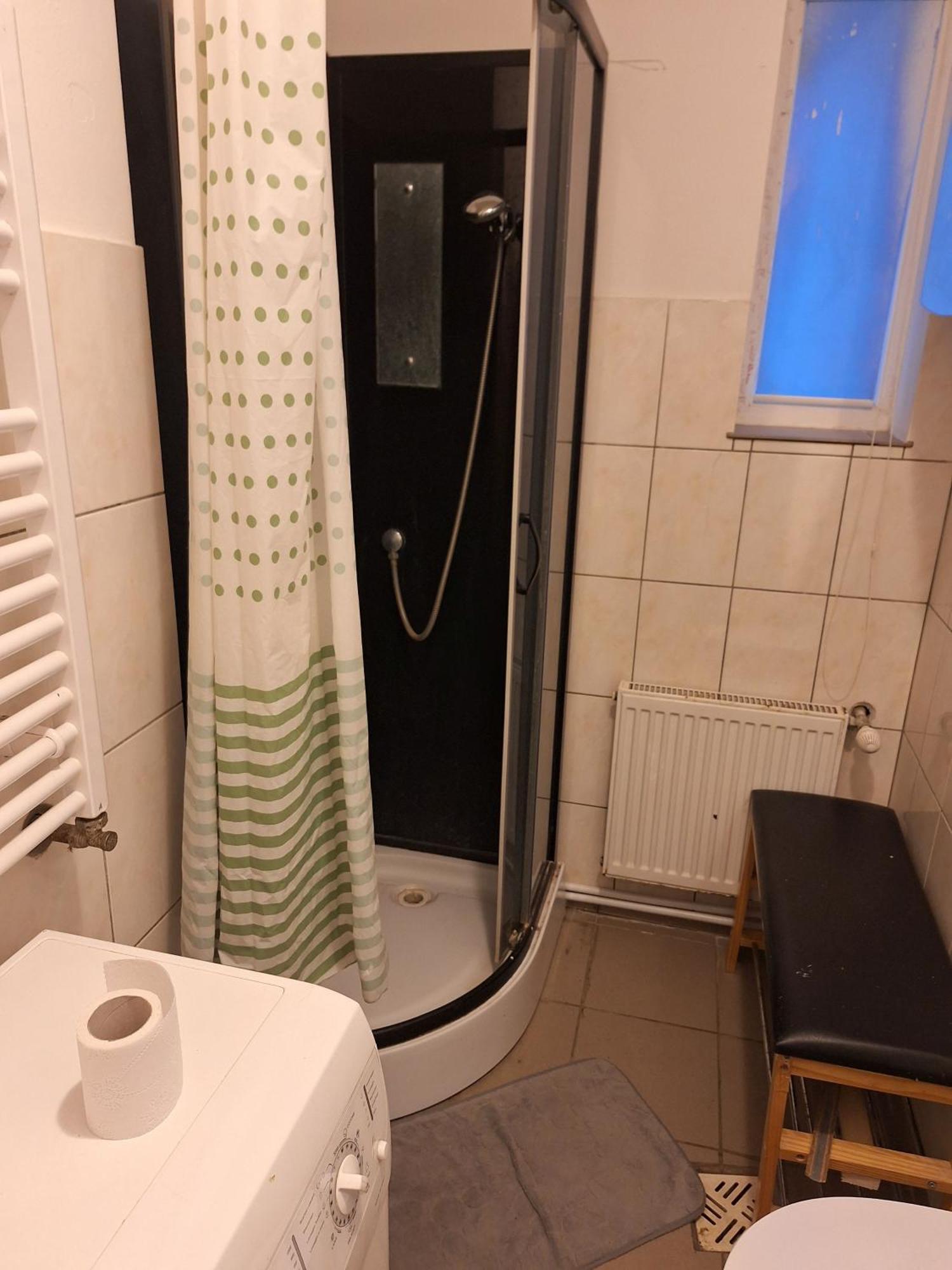 Kambario Nuoma Su Bendru Vonios Kambariu Apartman Kaunas Kültér fotó